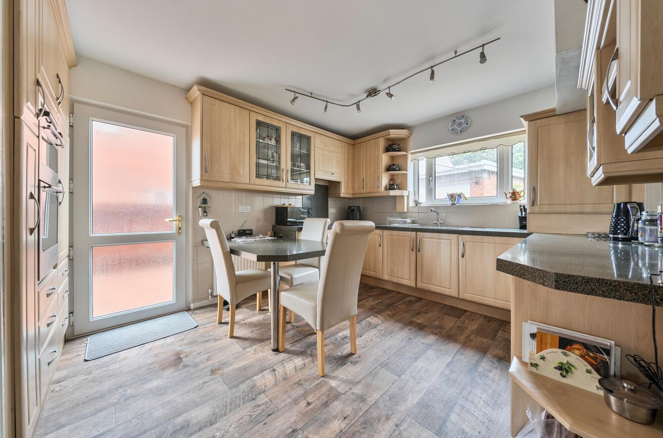 Cherry Grove, Derwen Fawr, Swansea, SA2 8AX